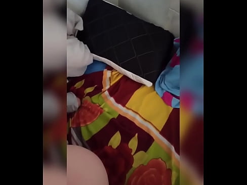 ❤️ 我的室友因为丈夫去度假而独自呆在家里,我趁机操她,用牛奶填满她的屁股 ❌ Fucking video